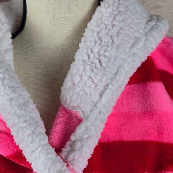 Em & Alfie One Size Red Pink Striped Plush Robe "Oh What Fun" Sequins on Back - Picture 2 of 13